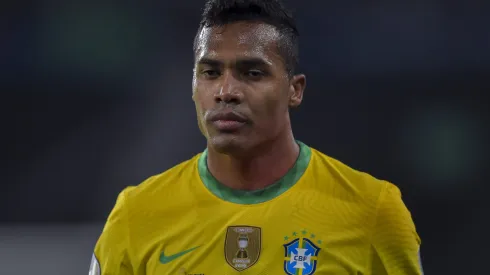 Alex Sandro, ex-Santos, reforçou Flamengo. Agora, novo atleta revelado no Peixe pode ir para o RJ
