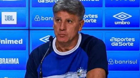 BA - PORTO ALEGRE - 03/12/2023 - BRASILEIRO A 2023, GREMIO X VASCO - Renato Portaluppi tecnico do Gremio e Luis Suarez juntamente com a diretoria do Clube em coletiva apos a partida contra o Vasco no estadio Arena do Gremio pelo campeonato Brasileiro A 2023. Foto: Maxi Franzoi/AGIF