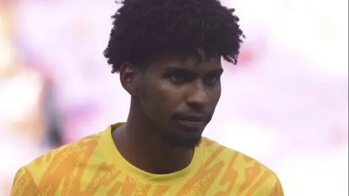 Hugo Souza antes da partida contra o Fortaleza, na Arena Castelão, pelo Campeonato Brasileiro, no dia 25/08/2024. Foto: Caio Rocha