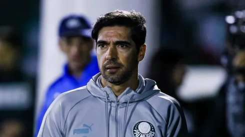 Abel durante vitória sobre o Dourado. Foto: Marco Miatelo/AGIF