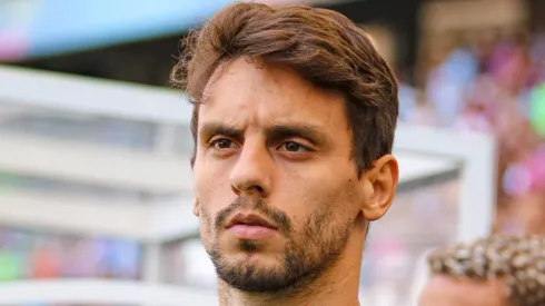 BA - SALVADOR - 13/05/2023 - BRASILEIRO A 2023, BAHIA X FLAMENGO - Rodrigo Caio jogador do Flamengo durante aquecimento antes da partida contra o Bahia no estadio Arena Fonte Nova pelo campeonato BRASILEIRO A 2023. Foto: Renan Oliveira/AGIF