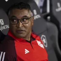 Roger Machado perde a paciência e dispara contra o árbitro de Cruzeiro x Internacional: \'Injustiça\'