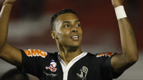 Vegetti foi exaltado por Elton, ex-Vasco.Elton comemora seu gol - Vasco da Gama vs. Ceara SC Fortaleza - Rio de Janeiro/RJ, Brasil - 31/08/2011. x(55)xWagnerxMeierx/xFotoarenax PUBLICATIONxNOTxINxBRA (6413); Fussball Brasilien xcb x1x 2011 quer
Image number 08489591 date 31 08 2011 Copyright imago Tone Seu Gol Vasco there Gama vs Ceara SC Fortaleza Rio de Janeiro RJ Brasil 31 08 2011 X 55 xFotoarenax PUBLICATIONxNOTxINxBRA Football Brazil x1x 2011 horizontal