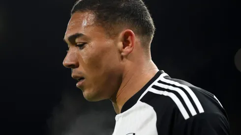 Cruzeiro contata Carlos Vinicius para vaga de Dinenno