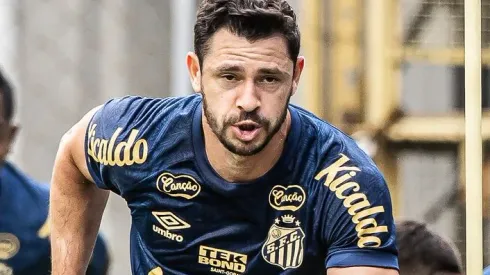 Giuliano é ausência confirmada e problema detalhado preocupa o Peixe