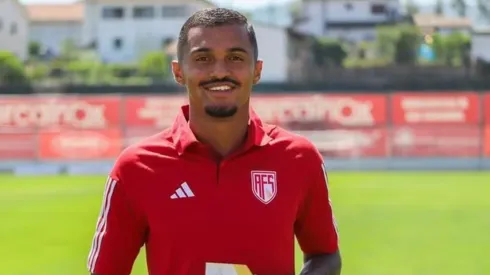 Zagueiro é o novo reforço do Colorado. Divulgação/AVS.