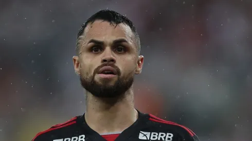 - Michael infelizmente se machucou