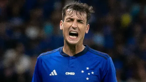 Dinenno sofreu lesão no Cruzeiro. Foto: Fernando Moreno/AGIF