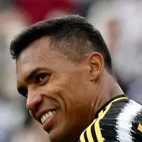 Tite recebe boa notícia e Alex Sandro pode estrear em Flamengo x Vasco