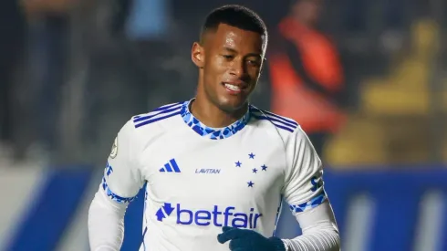 Arthur Gomes durante partida entre Grêmio e Cruzeiro, no Estádio Francisco Stédilem pelo Campeonato Brasileiro, no dia 10/07/2024.