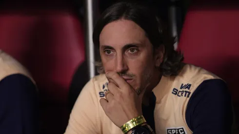 Zubeldía perdeu a paciência com a arbitragem na partida