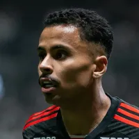 Torcida do Flamengo pede a saída de Allan e atleticanos ironizam \'Que chore a mãe dele\'