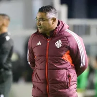 Roger Machado faz comparação com trabalho de Coudet \'Estamos mais compactos\'