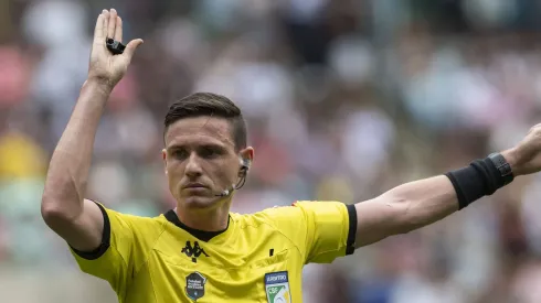 O árbitro relatou em súmula o ocorrido durante a partida