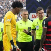 Câmera flagra discussão entre Hugo Souza e Gerson em Corinthians x Flamengo; veja