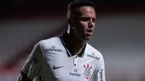 Ex-Corinthians, Luan segue sem clube.