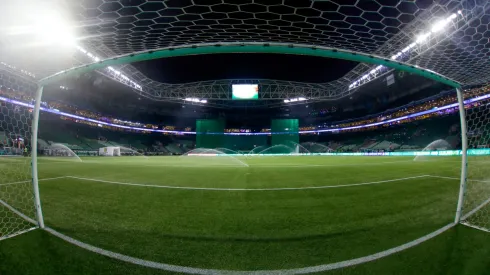 Vila Nova e CRB duelam pela 25ª rodada.