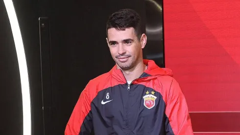 Oscar define onde vai jogar após deixar a China