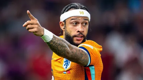 Memphis Depay está livre no mercado e interessa ao Corinthians