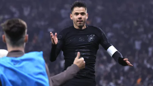 Corinthians deve renovar com Romero após o Brasileirão