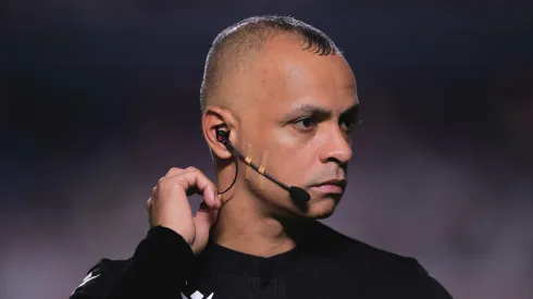 Wilton Pereira Sampaio vai apitar jogo do Vasco