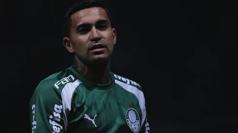 SP - SAO PAULO - 20/06/2024 - BRASILEIRO A 2024, PALMEIRAS X BRAGANTINO - Dudu jogador do Palmeiras durante aquecimento antes da partida contra o Bragantino no estadio Arena Allianz Parque pelo campeonato Brasileiro A 2024. Foto: Ettore Chiereguini/AGIF