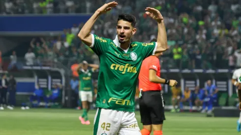 Flaco López vive grande momento com a camisa do Verdão