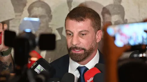 Pedrinho faz grande operação para trazer dois jogadores para a decisão da Copa do Brasil. Photo: Celso Pupo/Fotoarena.