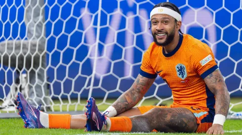 Kurzawa posta treino com música "2 Corinthians 5:7" de Memphis Depay. Foto: BSR Agency