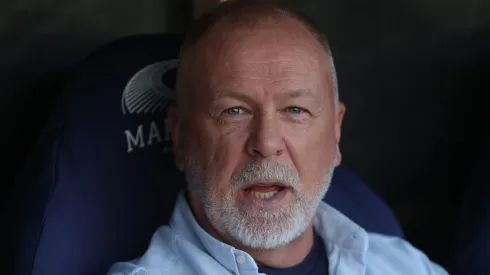 RIO DE JANEIRO, BRAZIL – AUGUST 4: Mano Menezes coach of Fluminense reacts prior to the match between Fluminense and Bahia as part of Brasileirao 2024 at Maracana Stadium on August 4, 2024 in Rio de Janeiro, Brazil. (Photo by Wagner Meier/Getty Images)