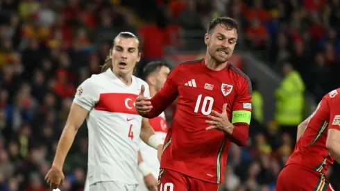 Aaron Ramsey pelo País de Gales em partida diante da Turquia. (Photo by Dan Mullan/Getty Images)