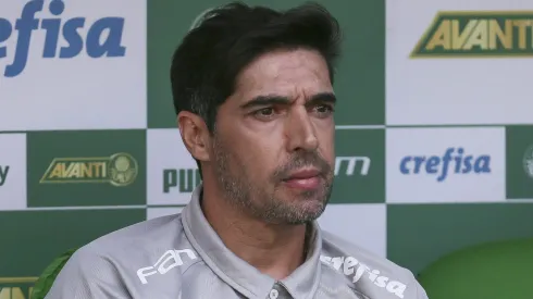 SAO PAULO, BRAZIL - AUGUST 18: Abel Ferreira head coach of Palmeiras looks on during the Brasileirao 2024 match between Palmeiras and Sao Paulo at Allianz Parque on August 18, 2024 in Sao Paulo, Brazil. (Photo by Ricardo Moreira/Getty Images)