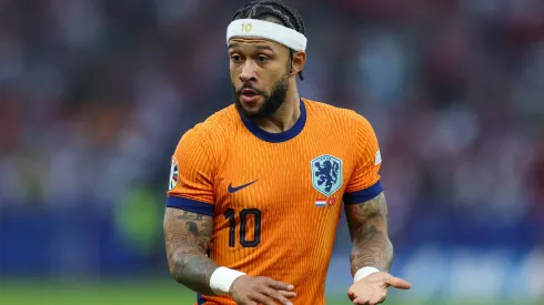 Premiação da Copa do Brasil poderá bancar Memphis Depay até dezembro no Corinthians. FOTO. JACEK STANISLAWEK