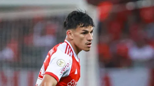 Bernabei, lateral do Internacional