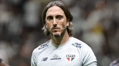 Zubeldía tem preocupação importante nos bastidores