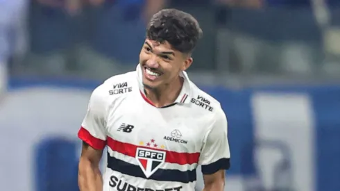 William Gomes marca gol pelo São Paulo. Foto: Gilson Lobo/AGIF