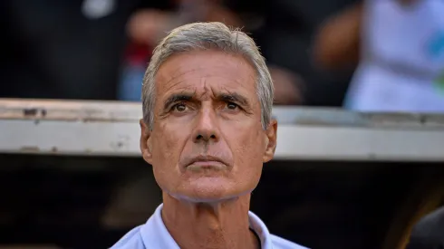- Luís Castro, ex-treinador do Botafogo