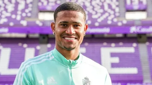 Breno Teixeira, ex-jogador do Cruzeiro durante chegada ao clube Búlgaro, Cherno More