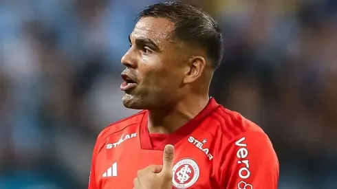 Internacional tem Mercado e + 5 jogadores com contrato perto do fim