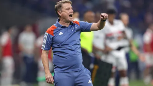 Permanência de Fernando Seabra ganha força no Cruzeiro depois de um detalhe