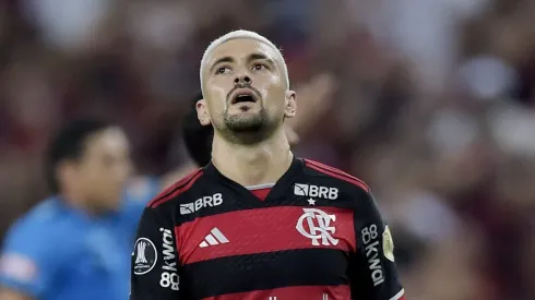 Arrascaeta não teve um bom desempenho contra o Peñarol