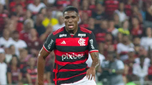 Evertton Araújo, jogador do Flamengo destaque contra o Grêmio.