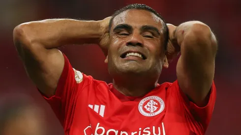 Gabriel Mercado jogador do Internacional lamenta durante partida contra o America-MG no estadio Beira-Rio pelo campeonato Brasileiro A 2023