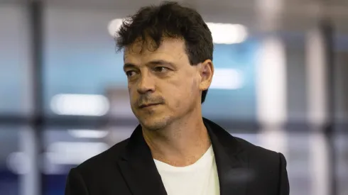 Fernando Diniz chegando em Belém para partida da Seleção Brasileira contra a Bolívia, no dia 04/09/2023. Foto: Filipe Bispo