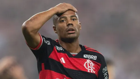 De la Cruz tem decisão exposta nos bastidores do Flamengo