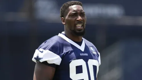 DeMarcus Lawrence critica duramente Mike McCarthy por má gestão da equipe. Foto: Brandon Sloter/Icon