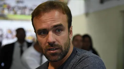 Novo técnico do Cruzeiro virou assunto de Roger Flores.