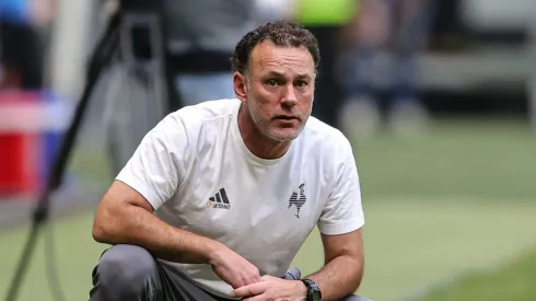 Gabriel Milito foi zagueiro nos tempos de jogador. Foto: Gilson Lobo/AGIF