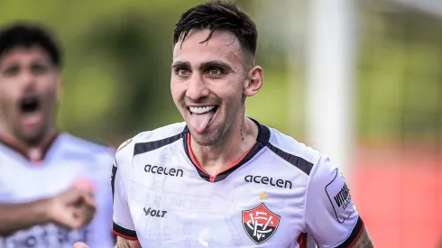 Gustavo Mosquito falou sobre seu ex-companheiro que está no Santos.