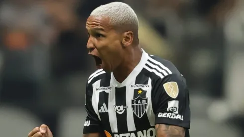 Deyverson durante partida entre Atlético-MG e Fluminense, pelas quartas de final da Copa Libertadores, na Arena MRV. Foto: Gilson Lobo/AGIF